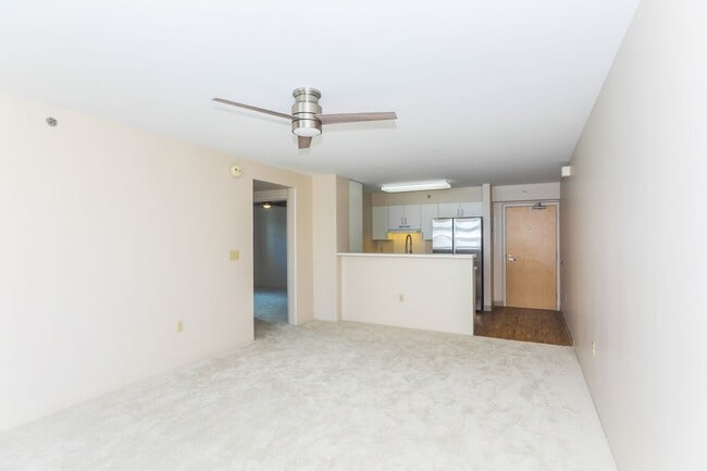 Photo - Country Club Village 6 - 2bd/1bath/2prkg Unit 1116