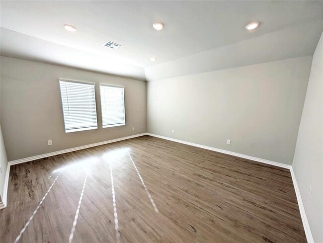 Photo - 2824 Firefly Dr