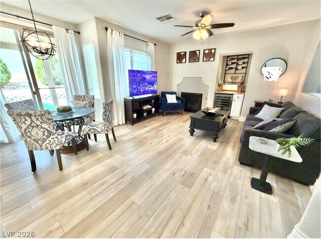 Photo - 399 Center Green Dr