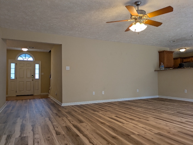 Photo - 361 Americana Dr