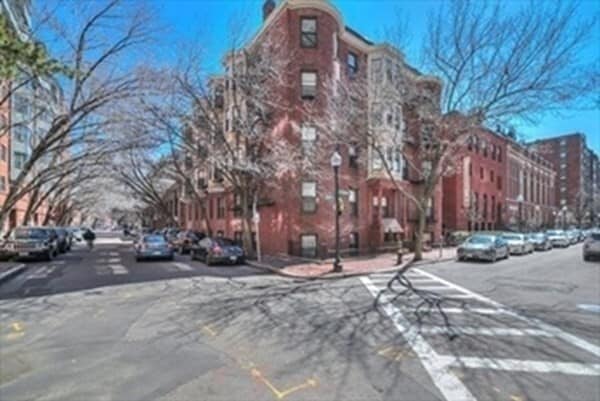 Photo - 40 St Botolph St Unit 35