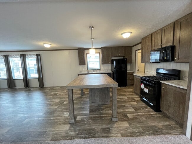 Photo - 204 Borman Ave