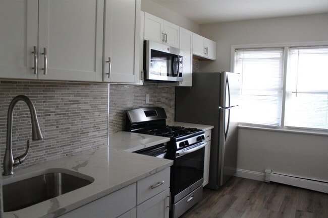 Building Photo - 509 7th St Unit 3-3 Rental