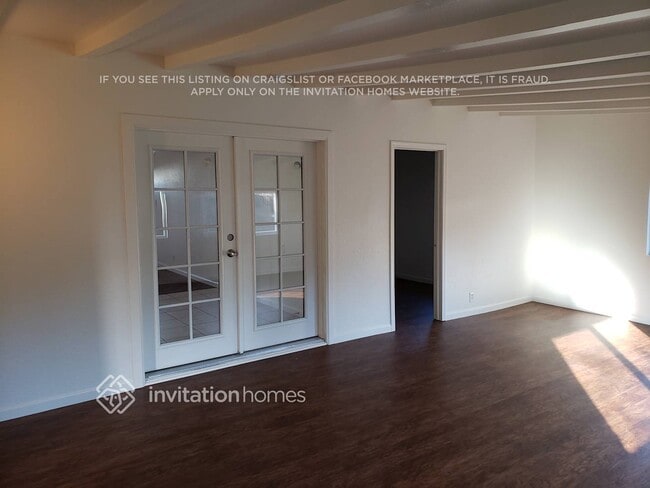 Photo - 2124 Winafred St