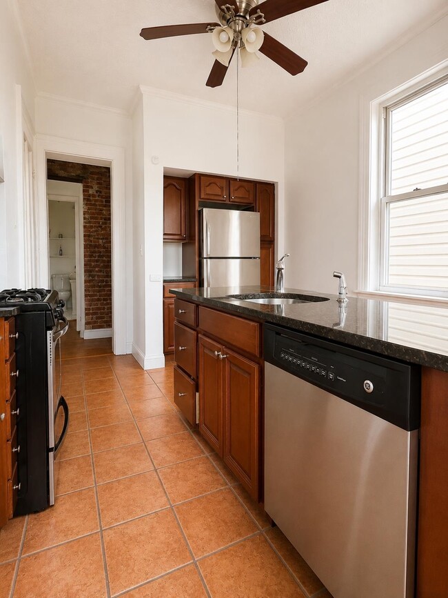 Photo - 60 Clifton Pl Unidad 1