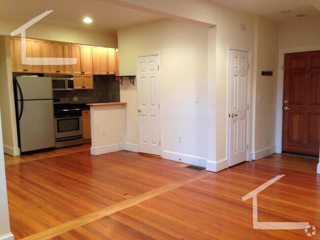 Building Photo - Washington Square Area. Fully Renovated. P... Rental