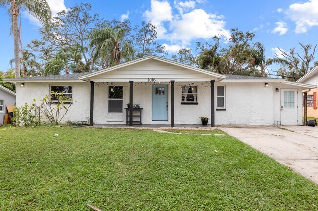 Building Photo - 1016 Beachwood Ave