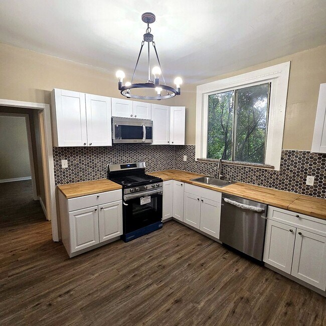 Photo - 2832 Eighth St Unidad A