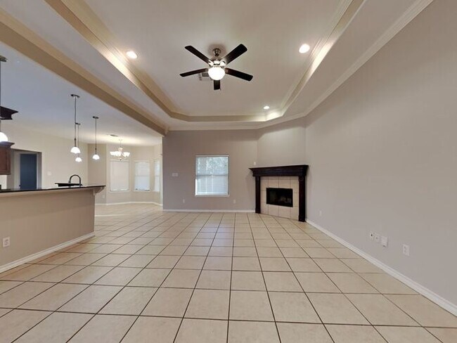 Photo - No Application Fees* $1000 Off 1st Month R...