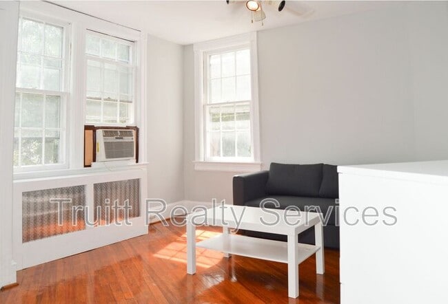 Photo - 201 Kentucky Ave SE Unit #2