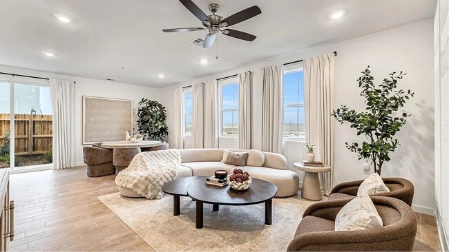 12651 Camino Glorieta