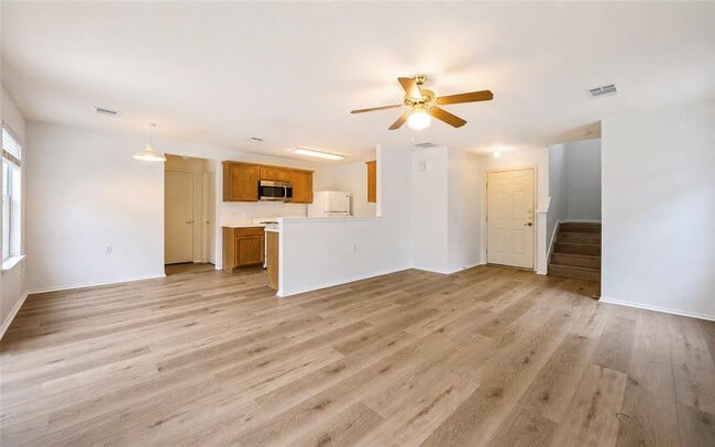 Building Photo - 5509 Bentsen Ln