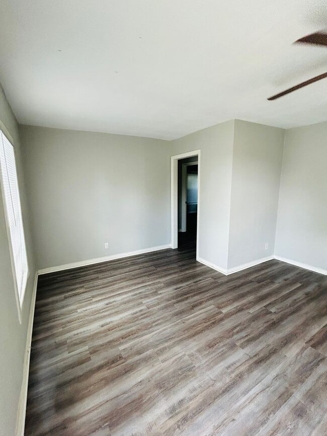 Photo - 4623 Memorial Dr