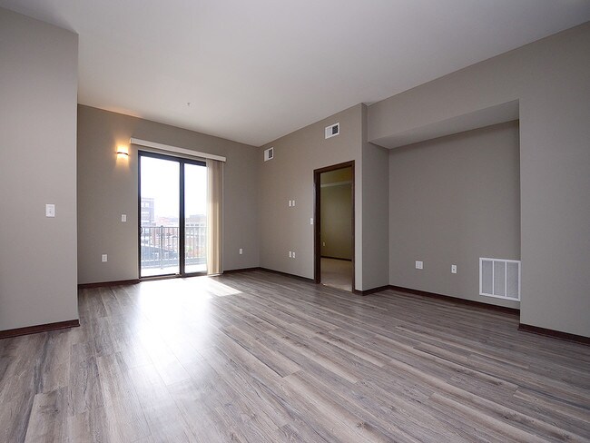 1501 Jackson