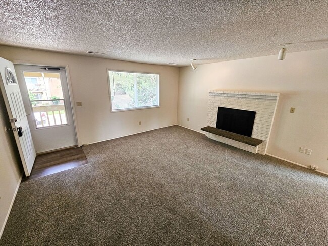Photo - 2177-2183 Nomad Ct SE Unit 2181