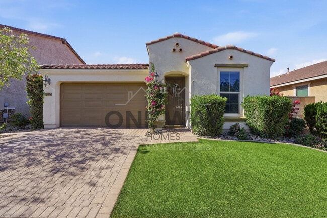 Building Photo - 9854 Thatcher Ave