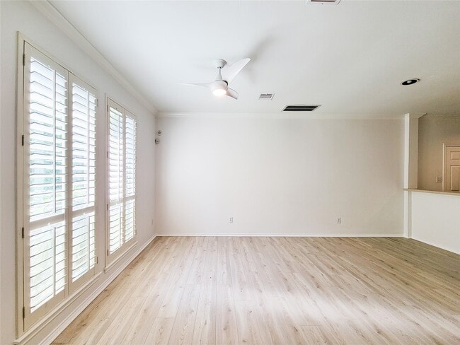 Photo - 75 Dennis St