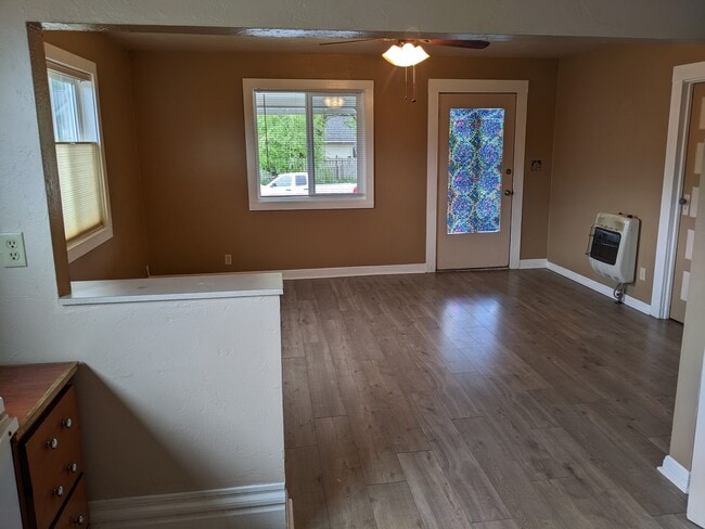 Building Photo - 1124 Almaden St