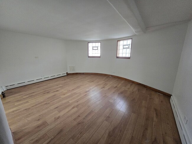 Photo - 2839 N Austin Ave