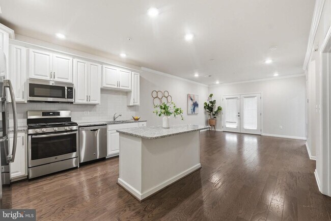 Photo - 23286 Southdown Manor Terrace Unit 108