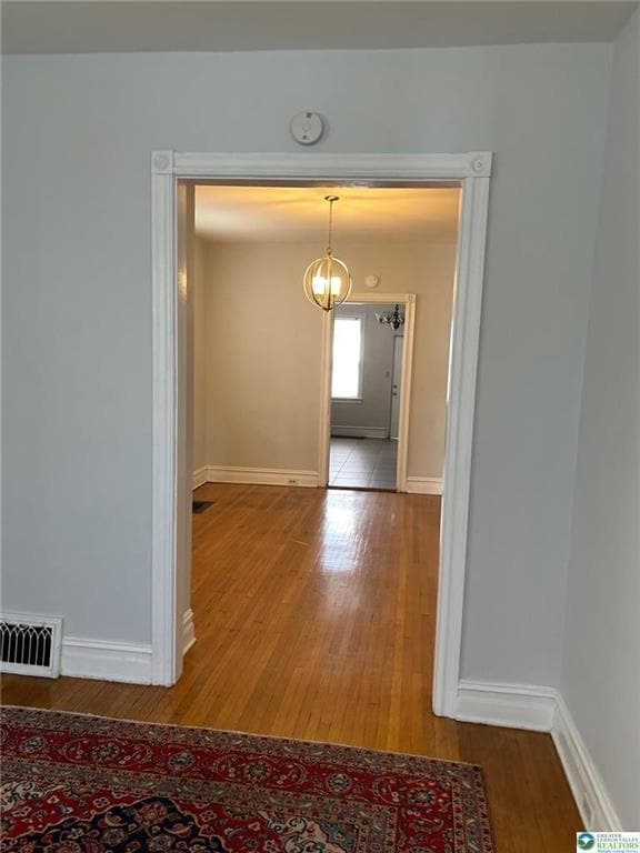 Photo - 621 Center St