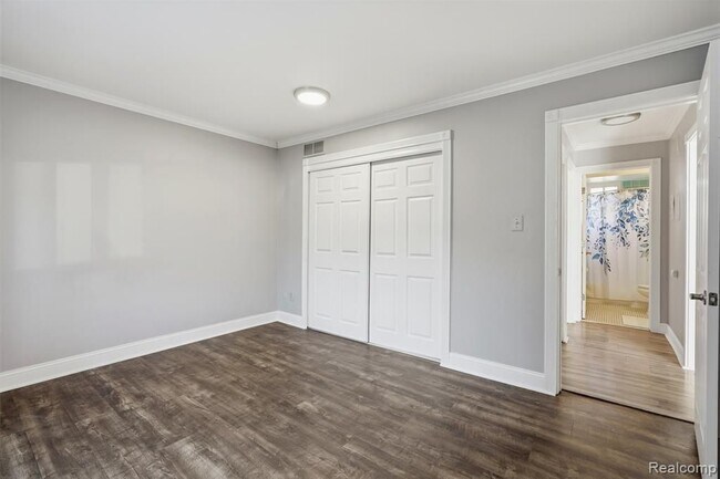 Photo - 4030 W 13 Mile Rd Unit apt j2