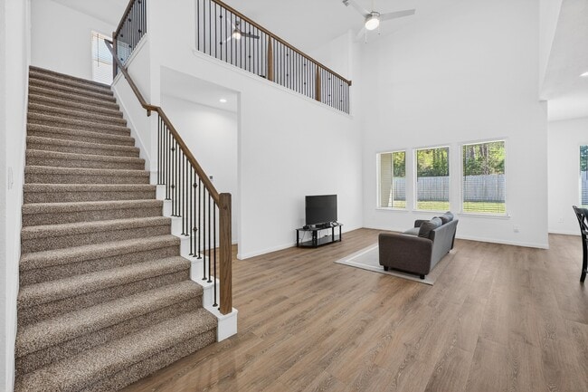 Building Photo - 1502 Crystal Fls Dr