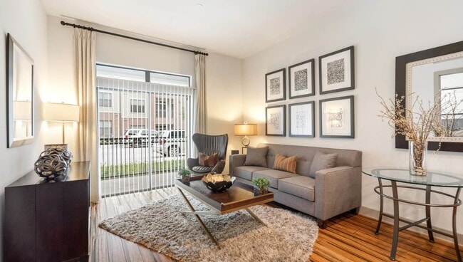 Photo - Move In, Save Big – 1 Month Free! Unidad OSSP Rental