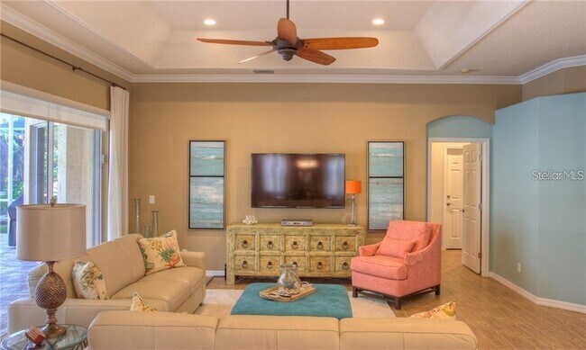 Photo - 7348 Stanhope Ct