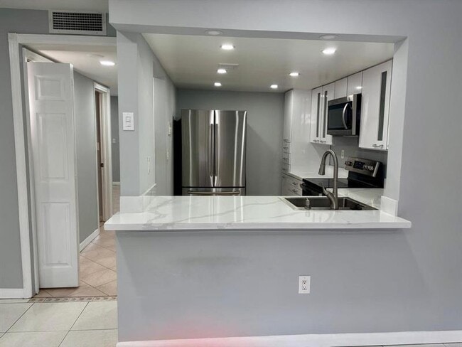 Photo - 9050 NW 28th St