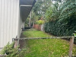 Patio trasero - 12719 NE 83rd Ct Unidad Rose HIll Duplex