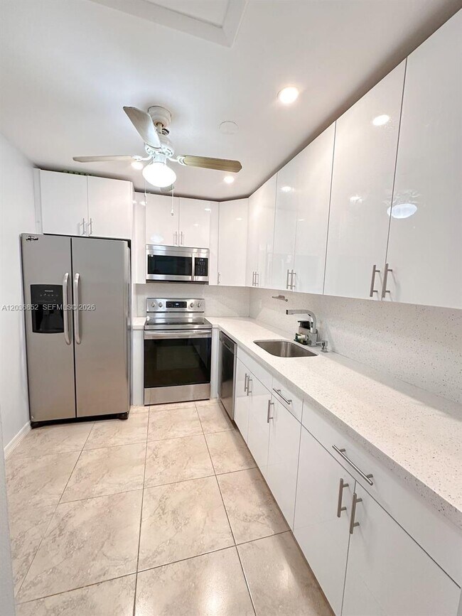 Photo - 250 181 Dr Unit 108