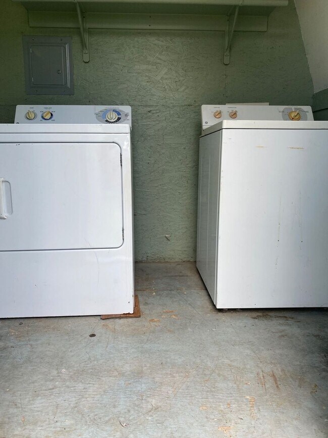 Photo - Quiet Duplex!