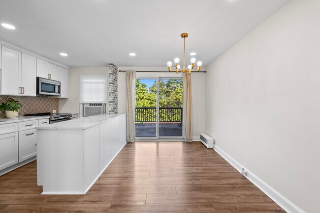 Photo - 720 Shaw Ave