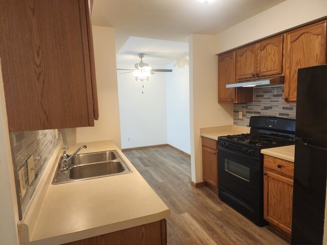 Building Photo - 2012 MacArthur Rd Unit c Rental