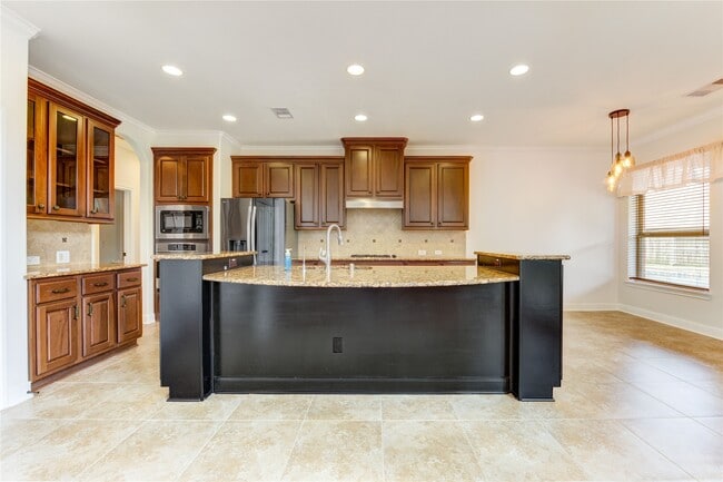 Photo - 1335 Altavilla Ln