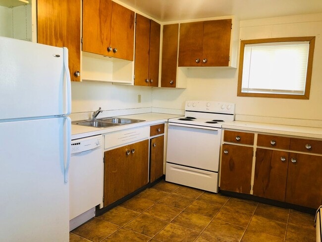 Photo - 605 4th St NE Unit 3