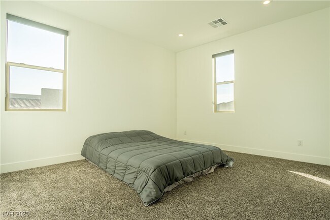 Photo - 3248 Waterstone Ave