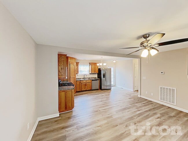 Photo - 1856 Emily Ln