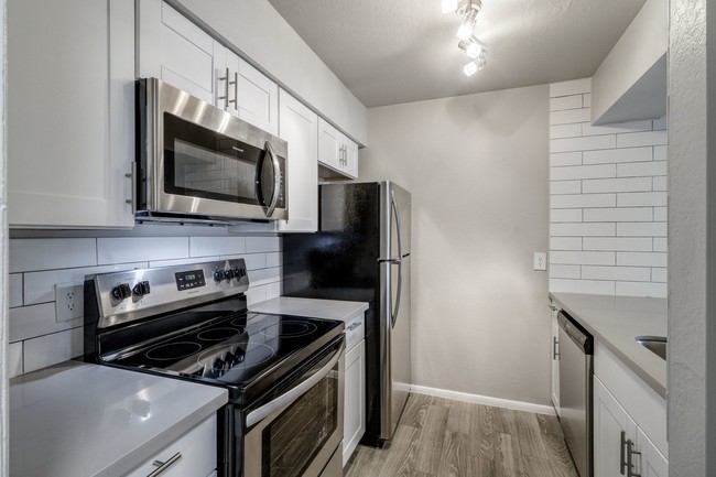 2HAB, 1BA - 820 ft² renovados