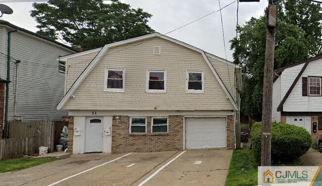 11 Pulaski Ave 2  