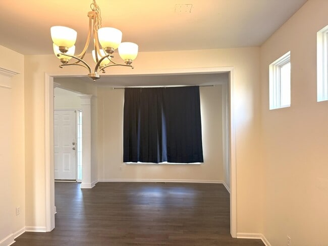 Photo - 33213 Saddleback Dr