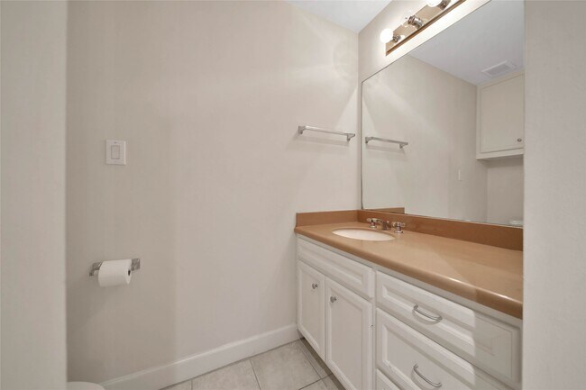 Photo - 650 Westcross St Unit 78