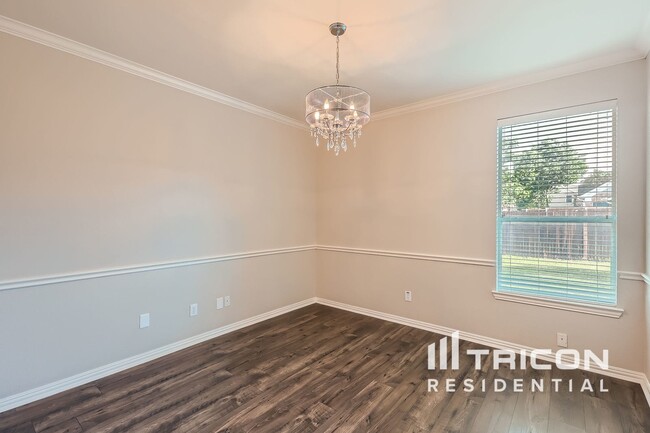 Photo - 2817 Deerhurst Dr Casa