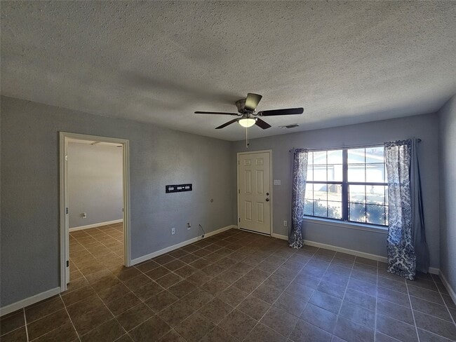 Photo - 3618 Curry Ln