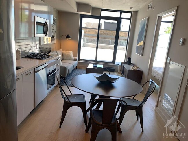 Photo - 203 Catherine St