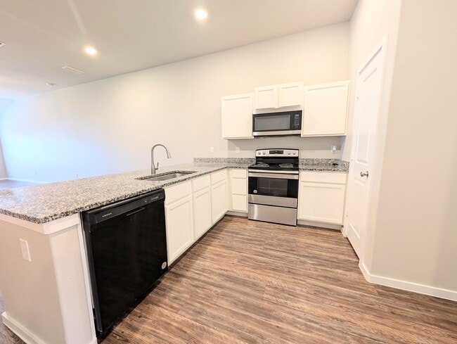 Photo - 2123 N Jayton Ave