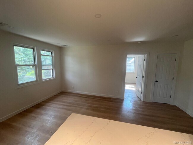 Photo - 12 Backman Ave Unidad 3