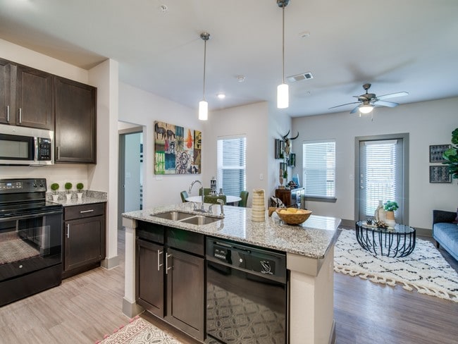 Photo - Palladium Anna