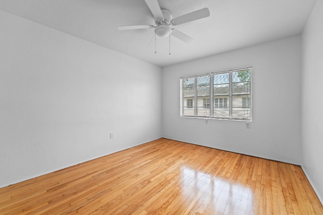 Photo - 306 Lakeview St Unidad 402